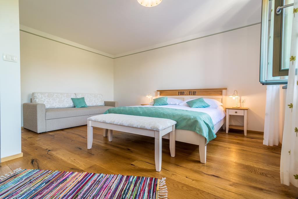 Casa Krasna Gourmet Boutique Hotel Lokev Ngoại thất bức ảnh